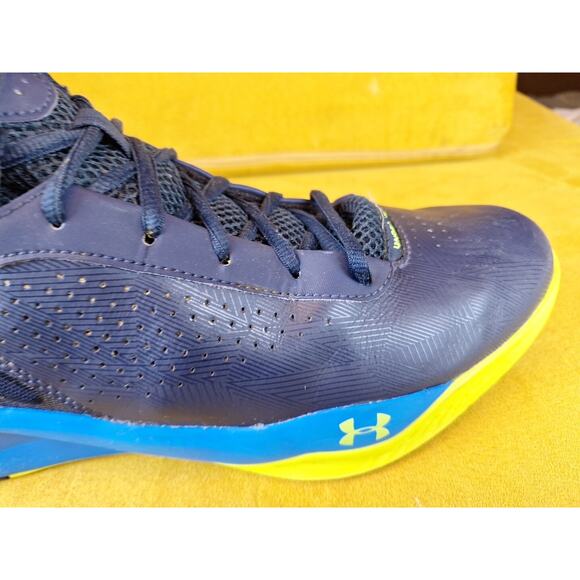 Under Armour Micro G Torch Blue Volt 1259013-408 Size 10 Shoes PRE-OWNED